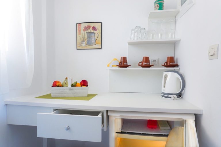 KITCHENETTE-9-1536x1024