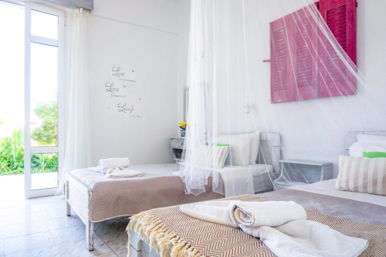 TRIPLE-ROOM-C-1536x1024