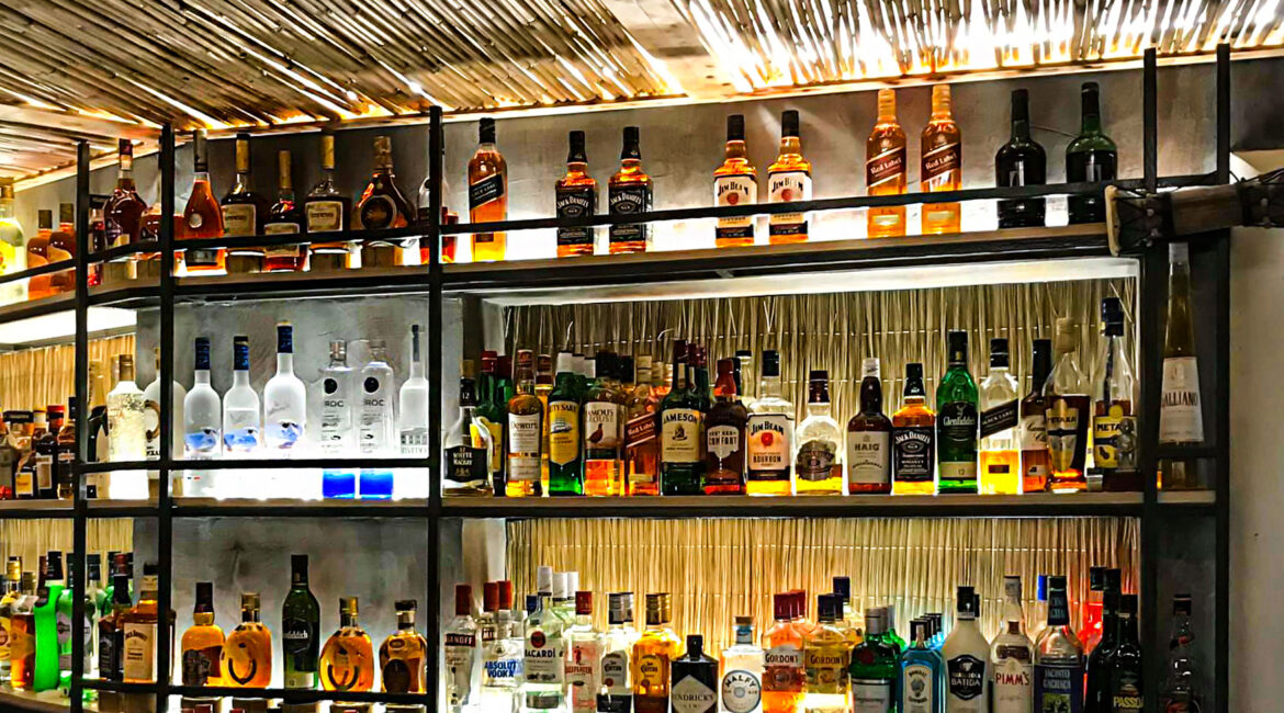 Cubaneros Beach Bar-8