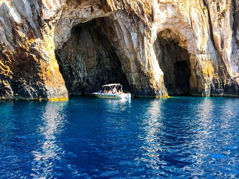 CUBANEROS Speed Boat-2